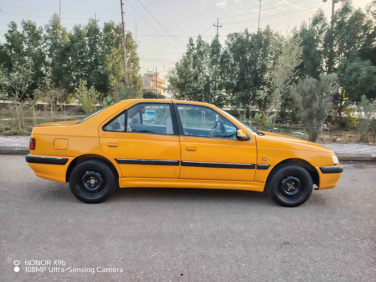 السلام عليكم بارص للبيع 2018 ارقام جدد انجليزي ثانويه 2030 مشروع وطني صفاره هيئه وغرامه حداديه جديده تخوم تاير جديد كهربائيات كلها شغاله شاشه وكاميرا مال جناي تبريد شغال مكان عماره مكلف بالنشر السعر 53 وبيها مجال بسيط***********,, متواجد واتساب
