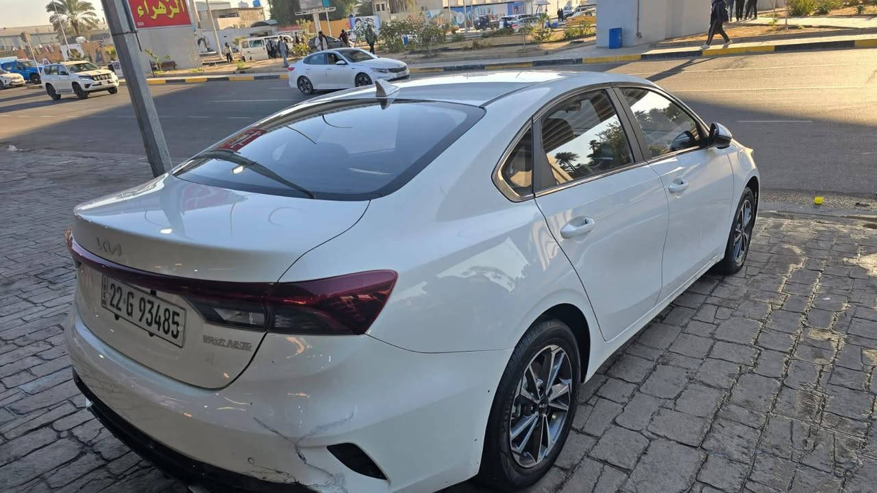 السلام عليكم
من رخصة مدير الكروب 
كيا k3 تجميع 
موديل ٢٠٢٤ 
فول مواصفات 
ماشيه ١٨ الف كفاله عدا كسر بالدعاميه الخلفيه
رقم اربيل باسمي 
الرقم ***********
بغداد الكاظميه 
السعر ١٤٢
