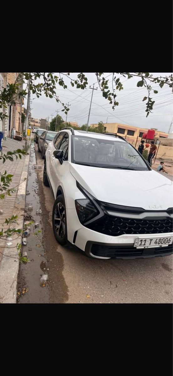 سلام عليكم سبورتج مديل ٢٥ هايبرد فول مواصفات 
رقم بغداد مطلوبه للمصرف ((كفيل ومغترض)))
سياره كفاله عامه راعيه كلش خوش نسان شرط لوكاله
راعيه سكن ناصريه مكان سياره بصره سعره ١٨٥ 
ستفسار *********** البصرة, العراق
