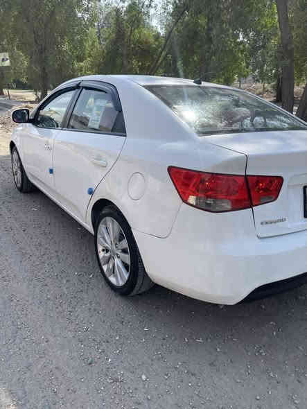 كيه سيراتو 2010وارد خليجي السياره جديده او جاهزه من كلشي تخم تاير او حداديه او كير او مكينه جدد خير من الله مكينه 1600دوش رقم سليمانيه دولي السعر 93 اوبيها مجال العنوان بغداد الامين الثانيه رقم الهاتف ***********
