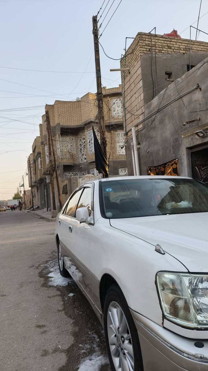 سلام عليكم البيع سياره ملكه مكفوله كفاله عامه مكينه كير حداديه تبريد كله شغال رقم بغداد انكليزي  بسمي ثاني يوم تحويل سياره ماعوزه شي خير من الله السعر 130 بيها مجال حك جيتك وبلخدمه والي موشراي لا يتعبني تحياتي الكم ***********
