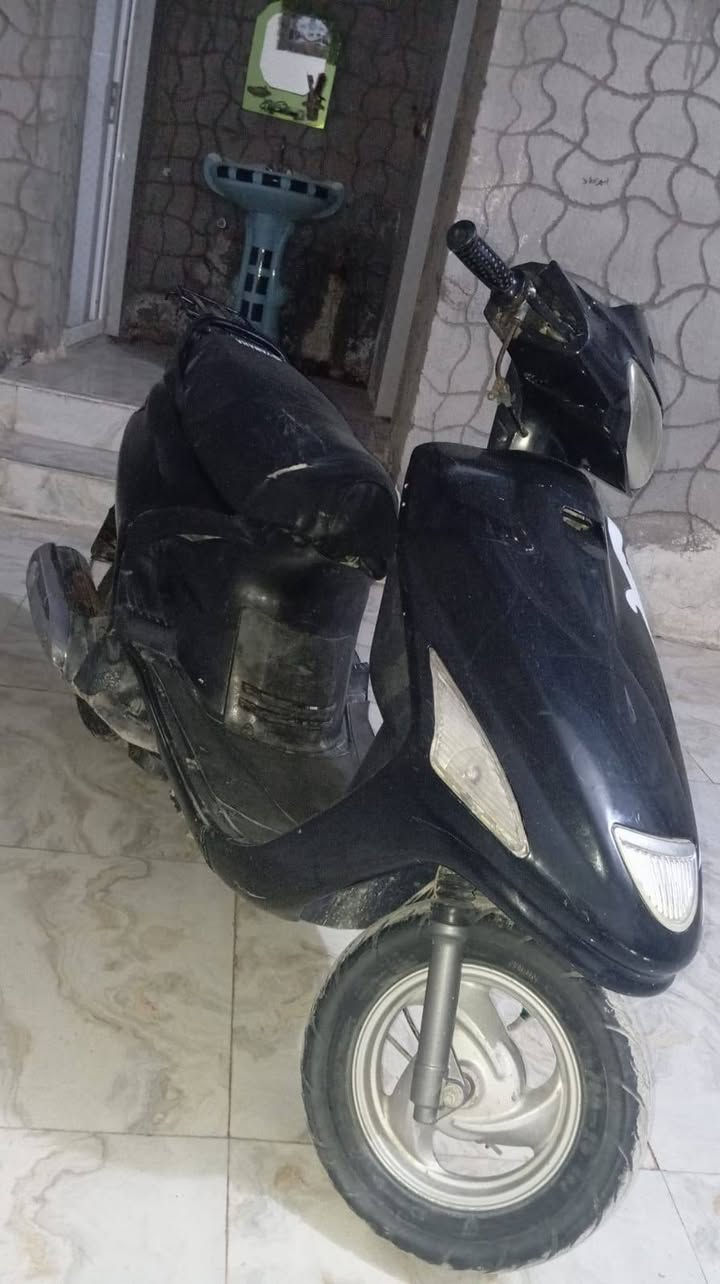 من رخصت صاحب الكروب دراجه فراشه فحل للبيع ماعايزه برغي كلشي شغال بيه دراجه فقط بيه صوت بل راجز الي جوه الكلچات ب 11 الف تصليحه دراجه مفتوحه مبخره وضاغطه مامفتوحه المكينه سعر دراجه 550 وبه مجال المكان مشخاب متواجد خاص ورقمي *********** بي واتساب
