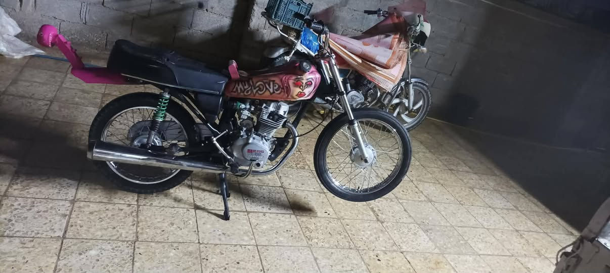 السلام عليكم دراجه ايرانيه كلك كلك للبيع موديل 2017السعر 350وبيه مجال


**إذا كنت صاحب هذا الإعلان وتريد حذفه لأي سبب، رجاءا أرسل رسالة إلى الدعم الفني**