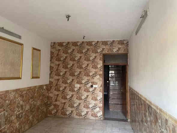 مشتمل 78م للبيع
مشتمل للبيع 

الشعب مقابل جامعه الامام الكاظم 
مساحه 78 م
مدخل واحد 
واجهة  4  
ونزال  19.5

يتكون من طارمة وخدمات خارجية استقبال 
حولي مطبخ 
ومنور وخدمات 
وغرفة نوم 
وطابق الثاني 
غرفتين  نوم وبيتونه سطح

<><><><><><><><><><><><>
للأستفسار مكتب ارض الخيرات
*********** ابوحسين
*********** حسن العقابي
