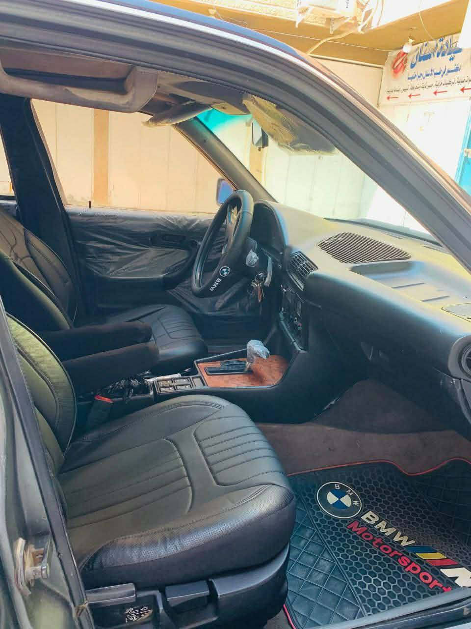 سلام عليكم للبيع
BMW

وارد الماني 🇩🇪

‏525i 

مكينة مفتوح 

كير محرك مكفولات  

 مصبوغة عام جمالية 

كشنات جلد 

فتحت سقف طكتين 

لايت زنون 

دعامية امامية M

تخم تاير جديد 

ويل خلية جديد 

رقم بغداد جديد انكليزي

هزة جديدة 

السيارة جاهزة 

موديل 90

العنوان كوت واسط الدجيلي 

السعر 52 وبيها مجال 

رقم الهاتف  *********** 

خاص مفتوح مستعجل ع بيعته
