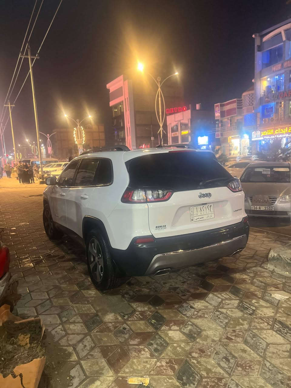 جيب شيروكي 2019وارد امريكي تيربو  جاهزه 
تحويل مباشر رقم ذي قار 
بيها ضربه خفيفه بمقدمة المدكر الايسر والبدنيه الاماميه 
السعر 
150 وبي مجال
***********
