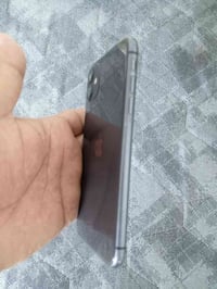 آيفون ١١ ١٢٨ • قفل • باب اول