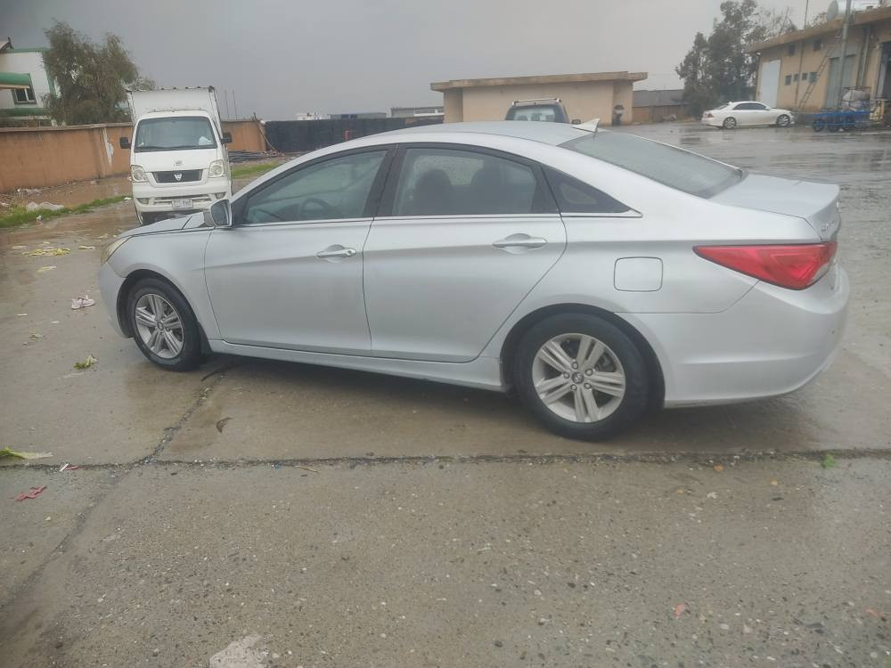 فرۆشتنی خێرا
هۆندا سۆناتا
 مۆدیل2013 
بڕاوە تازە داخڵ
تۆماتیک
کامل مەسروف کراوە
تەبرید ساردوو گەرم لەسەرسویچ
گێڕومەکینەو کارەبایی وتوندوتۆڵی هەمووی بەشەرت
لێدراوی نیە
بەس شوێن بڕاوەی بۆیاغە
نرخی قفڵ قفڵی (٤٨)گەڵایەسەودامان نیە بەس فرۆشتن گهرمشتەری  تەلەفۆن بکە جوابی کۆمێنت نادەمەوە
*********** رانية, السليمانية
