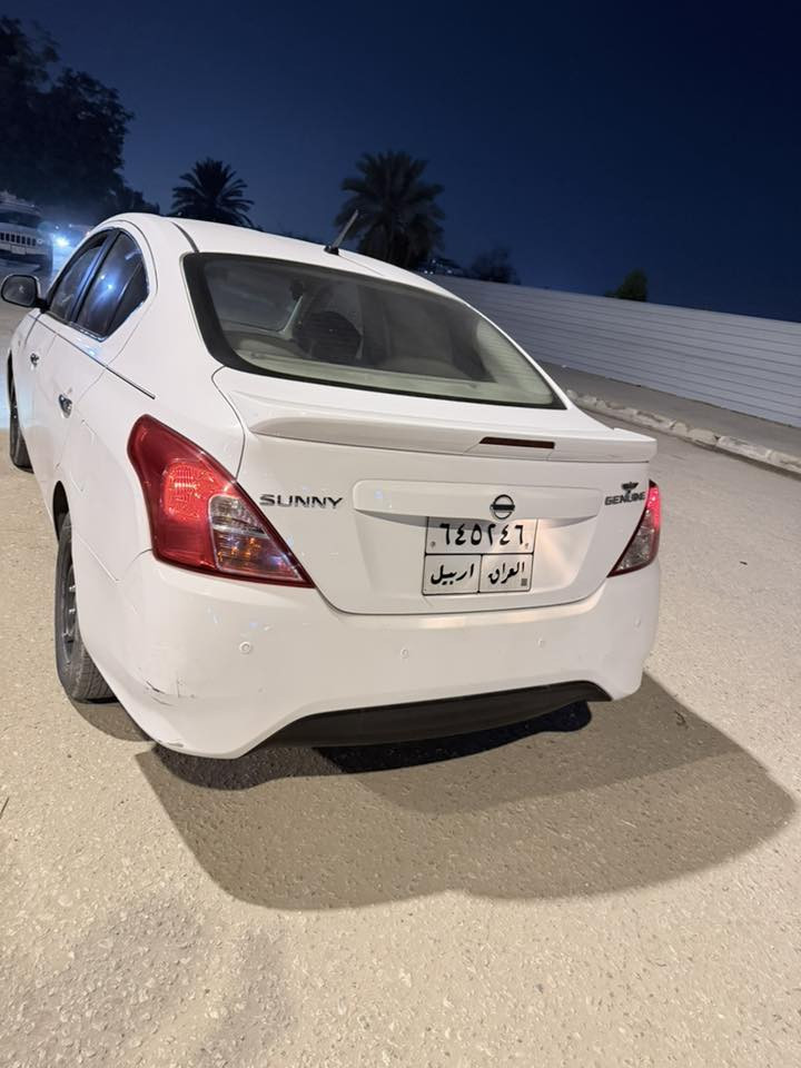 نيسان سني هندي موديل 2020 سياره بيها قطعتين باب السائق والجاملغ الأمامي صبغ باسم شركه 
للاستفسار اكثر ***********
مكان السياره نجف / كوفه
السعر ٩٨ وبيها مجال بسيط
