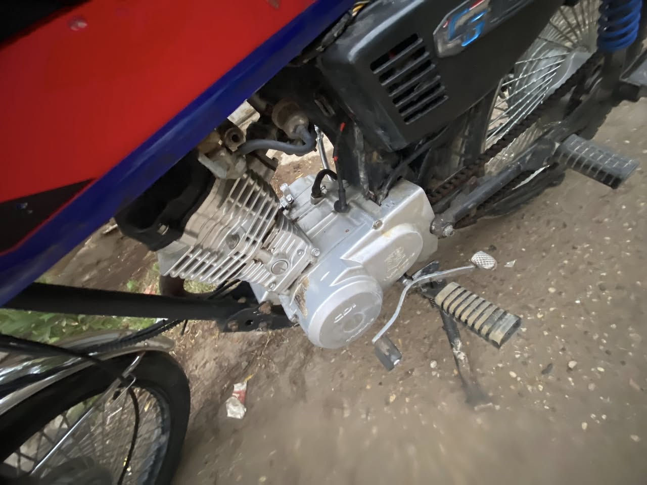 السلام عليكم تايكر موديل 2020 محرك خير من الله ورقة كارتونيه صلنصة كاتم دراجة مرتبة للبيع السعر 375 الف المكان ديالى المقدادية للاستفسار  ***********
