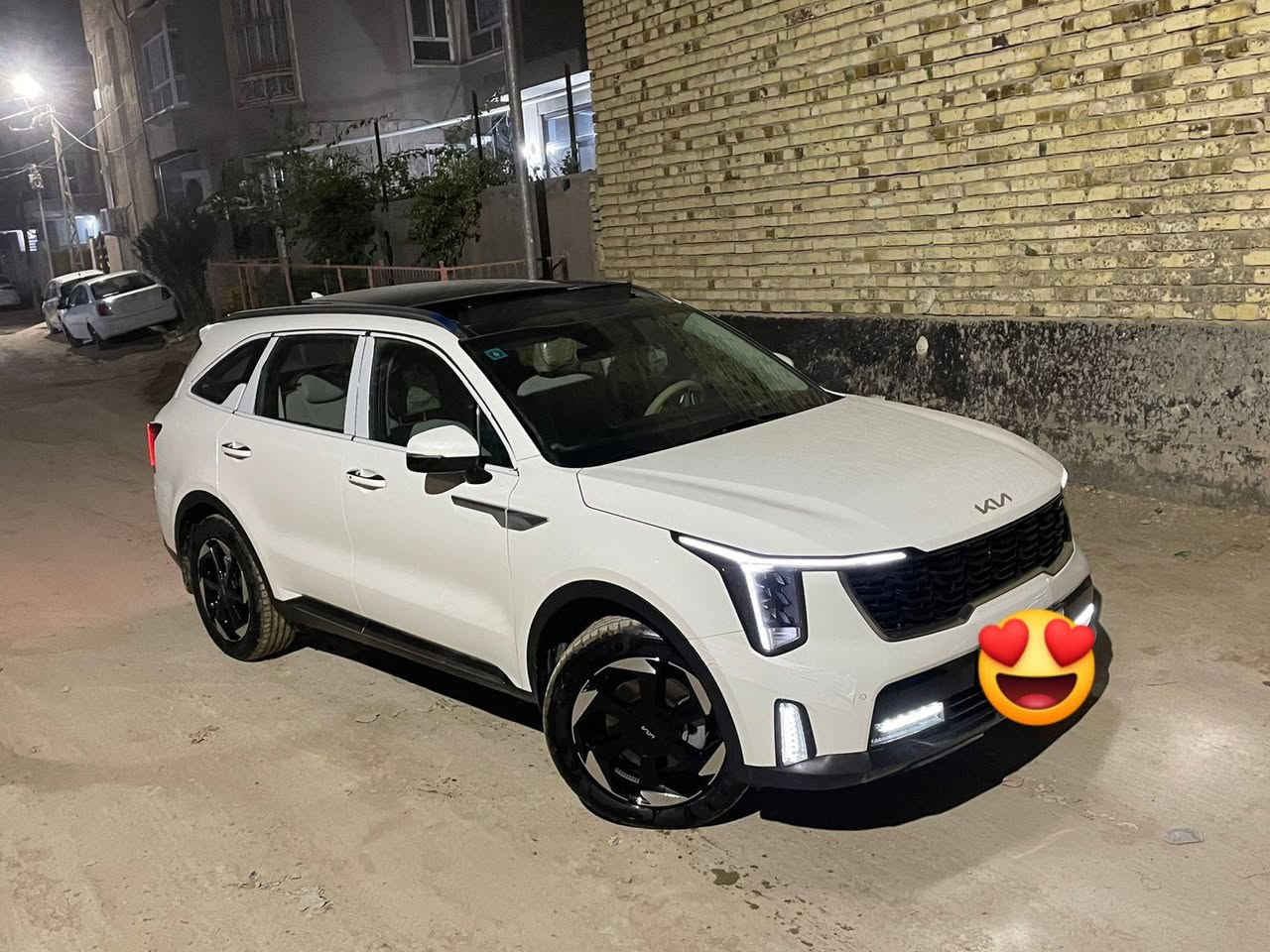 سلام عليكم
سورنتو ٢٠٢٤ 
داتاشو 
بانورما 
كير ماوس 
٧ راكب 
٣ قطع تبريد 
ماشيه ٢٧ 
رقم بغداد باسمي 
مكفوله كفاله عامه من كلشي جديده سياره كلش 
مكاني بابل المركز 
سعر ٣ دفاتر وبيها مجال قليل 
للتواصل ***********
