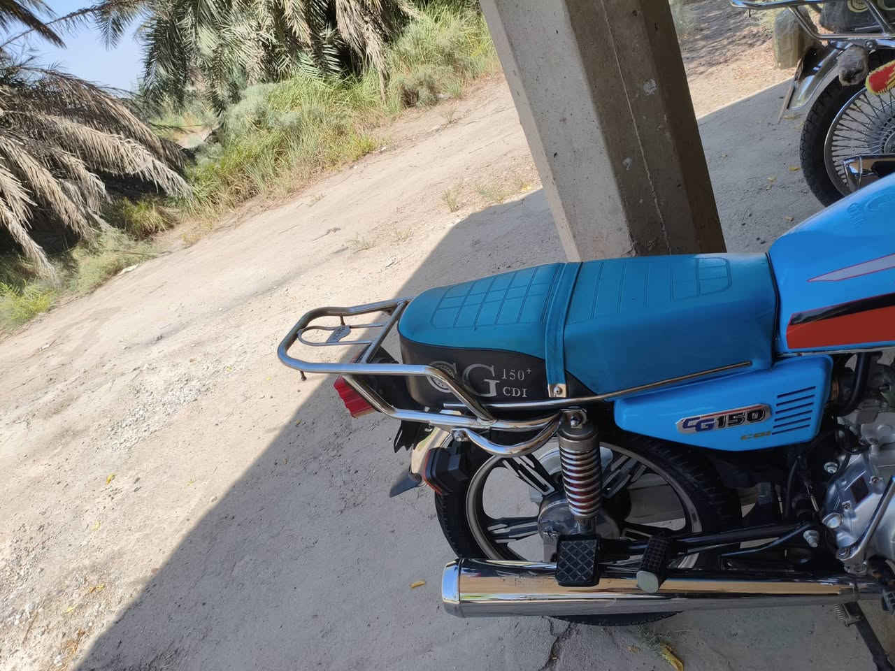 السلام عليكم سيفان 23كفالة عامة بلادية وضع شركة مال جناي اوراق اصولي شرط ترقيم تايرات جدد شخط مابيه نظافة 25 سعر 700وبيه مجال شراي اتصل 
***********
