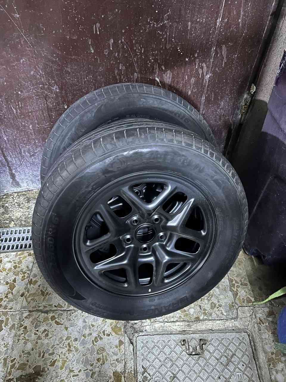 السلام عليكم شباب تخم وياله بي واي دي زيرو مع تاير الشركه للبيع  مكاني بغداد حي العامل تخم كامل ٣٠٠ 
***********
