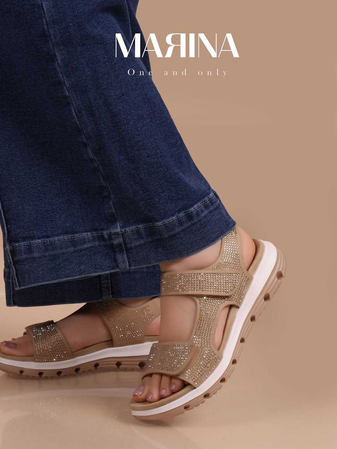 ⁨ ⁨ ⁨ ⁨ كولكشن الصيف☀️من MARINA 
صندل يجمع بين الأناقة والراحة… 
Size:-37-38-39-40-41
متوفر في جميع فروعنا
🚚 توصيل بغداد وجميع المحافظات
كلفة التوصيل: 5000
للطلب والاستفسار: 7712 📞
اختاري القطع من MARINA⁩#اكسبلورexplore#فلو#المنصور14رمضان#العراق


**إذا كنت صاحب هذا الإعلان وتريد حذفه لأي سبب، رجاءا أرسل رسالة إلى الدعم الفني**