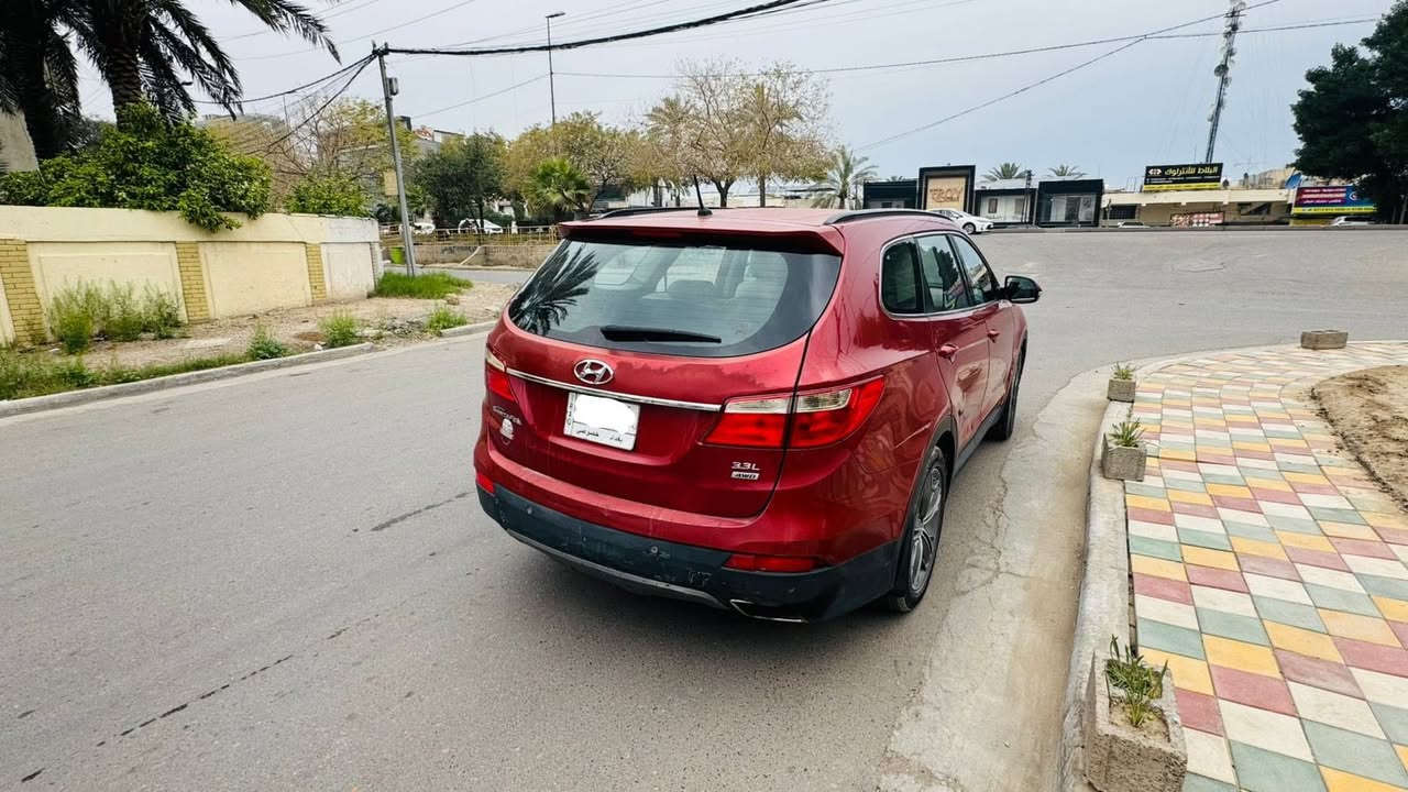 السلام عليكم 
سنتافيا 2014 خليجي 
محرك 3300
ماشيه 210000
قطعتين تبريد 
7 راكب 
رقم بغداد 
السعر 15000 وبيها مجال بسيط 
للتواصل ***********
