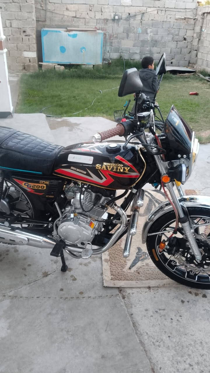 موطور سيفان موديل 24السعر 800وبي مجال الرقم ***********
