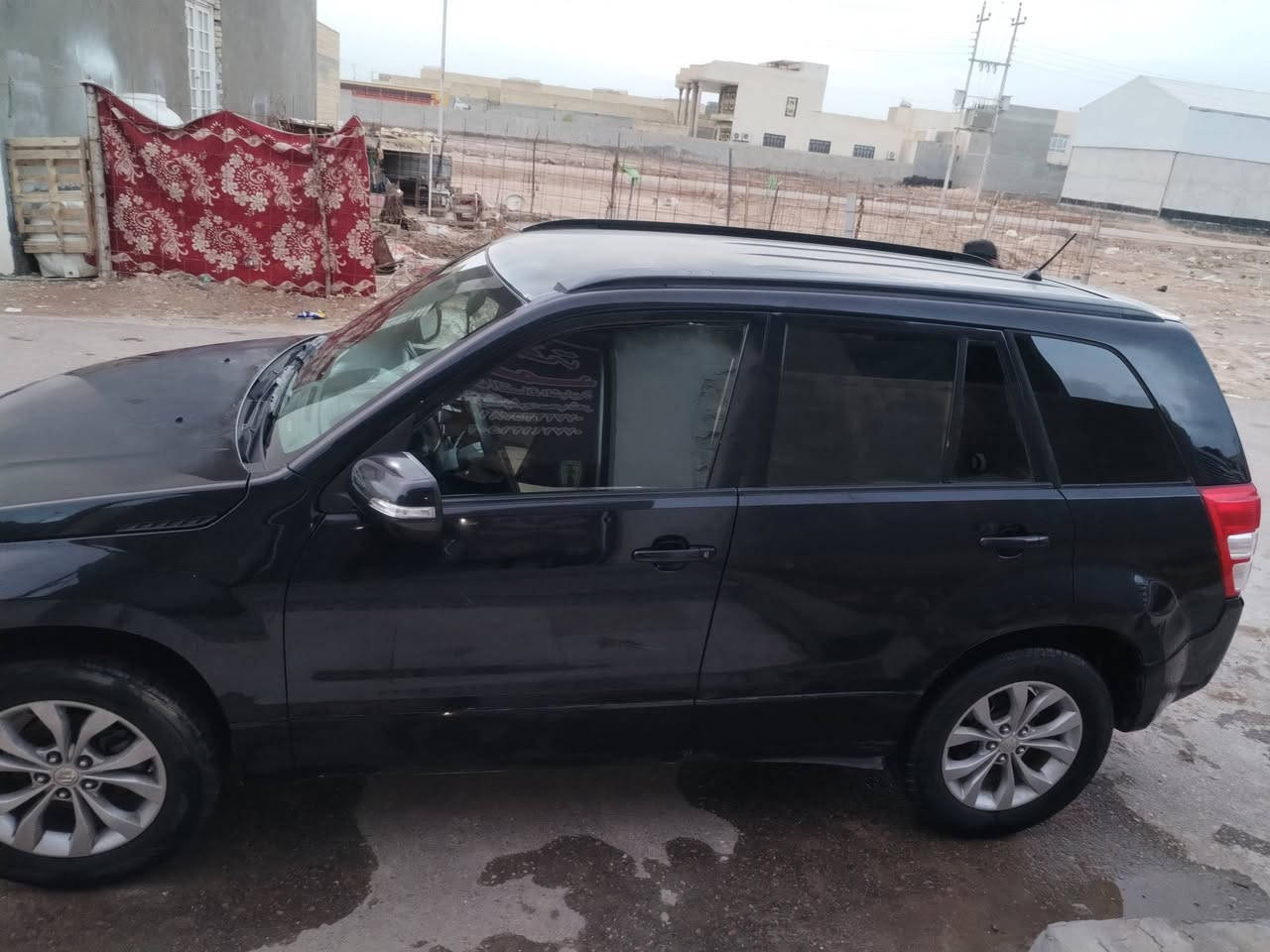 سلام عليكم سياره سازوكي افيتاره مديل 2011سياره مكفوله بس ماعده هاي ضربه الي بالباب الوره واضح عندك بالصوره والمكينه مبدل بيه كازكت فقط حداديه 70بالميه سنويه ال 2027والسعر٨٠وبيه مجال شراي ينتصل ع رقم ***********
