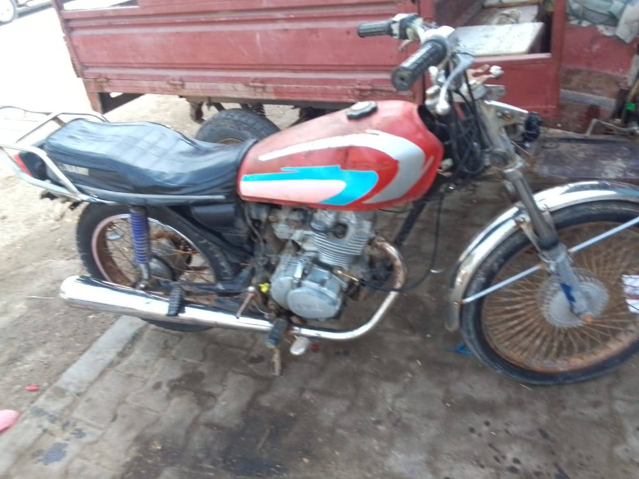 دراجه البيع موديل 18العنوان ميسان الكحلاه لشراي يدخل خاص


**إذا كنت صاحب هذا الإعلان وتريد حذفه لأي سبب، رجاءا أرسل رسالة إلى الدعم الفني**