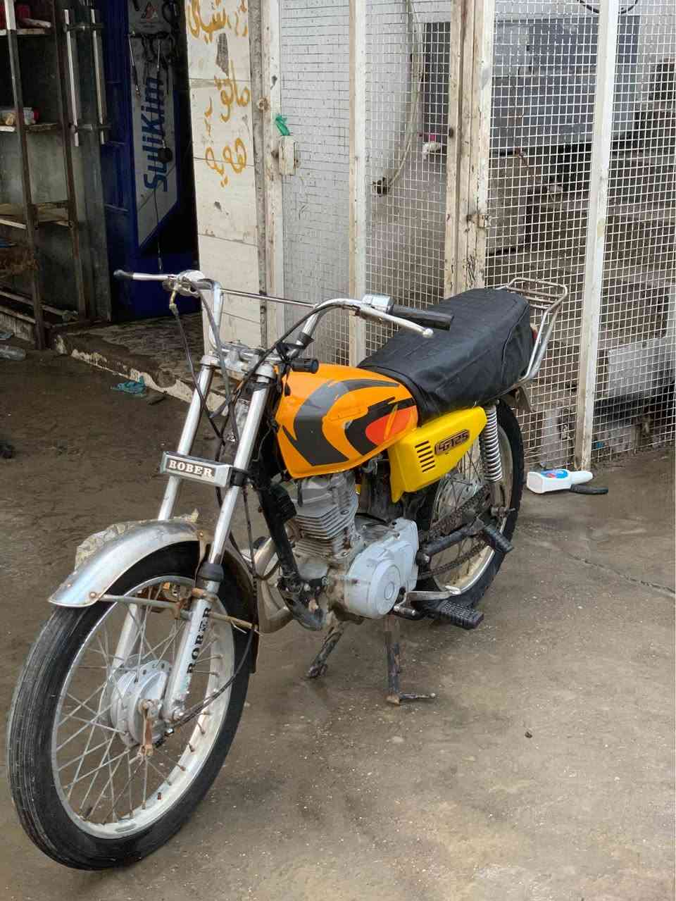 ماتۆری دووتایە ١٢٥مەکینە روبار بئ عەیب بۆفرۆشتن مۆدیل ٢٠١٧ زۆربئ عەیبە سیعری ١٦٥هەزار شوئن سلیمانی*********** السليمانية, العراق
