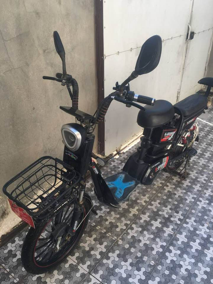 سلام عليكم ماطور شحن من شركه الاخوين للبيع
الماطور مستخدم شهرين فقط نظيف جدا ومابي أي مشكله بلادي وكل ملحقاته وياه دبل بصمه وشاحنته الاصليه وكهربائيته كلهن شغاله تريد تشتري عل فحص او تجي وتشوفه 
السعر 275 الف
الرقم للاستفسار او التواصل
***********
ومتواجد ايضا على الفيس
