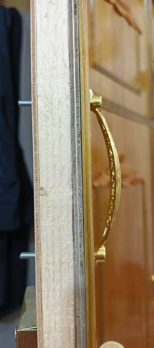 غرفة نوم للبيع ام 6 طابقين جديده 
نضافه خير من الله السعر مليون وبيها مجال حق الجيه العنوان الديوانيه قضاء الشاميه متواجد خاص ***********
