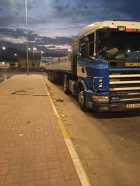 سكانيا • موديل ٢٠٠٣ • شاحنة