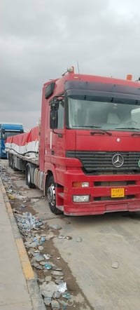 اكتروز موديل 2001  حجم 40 رقم اربيل مثبت عربانه كامله للبيع 0751711892...