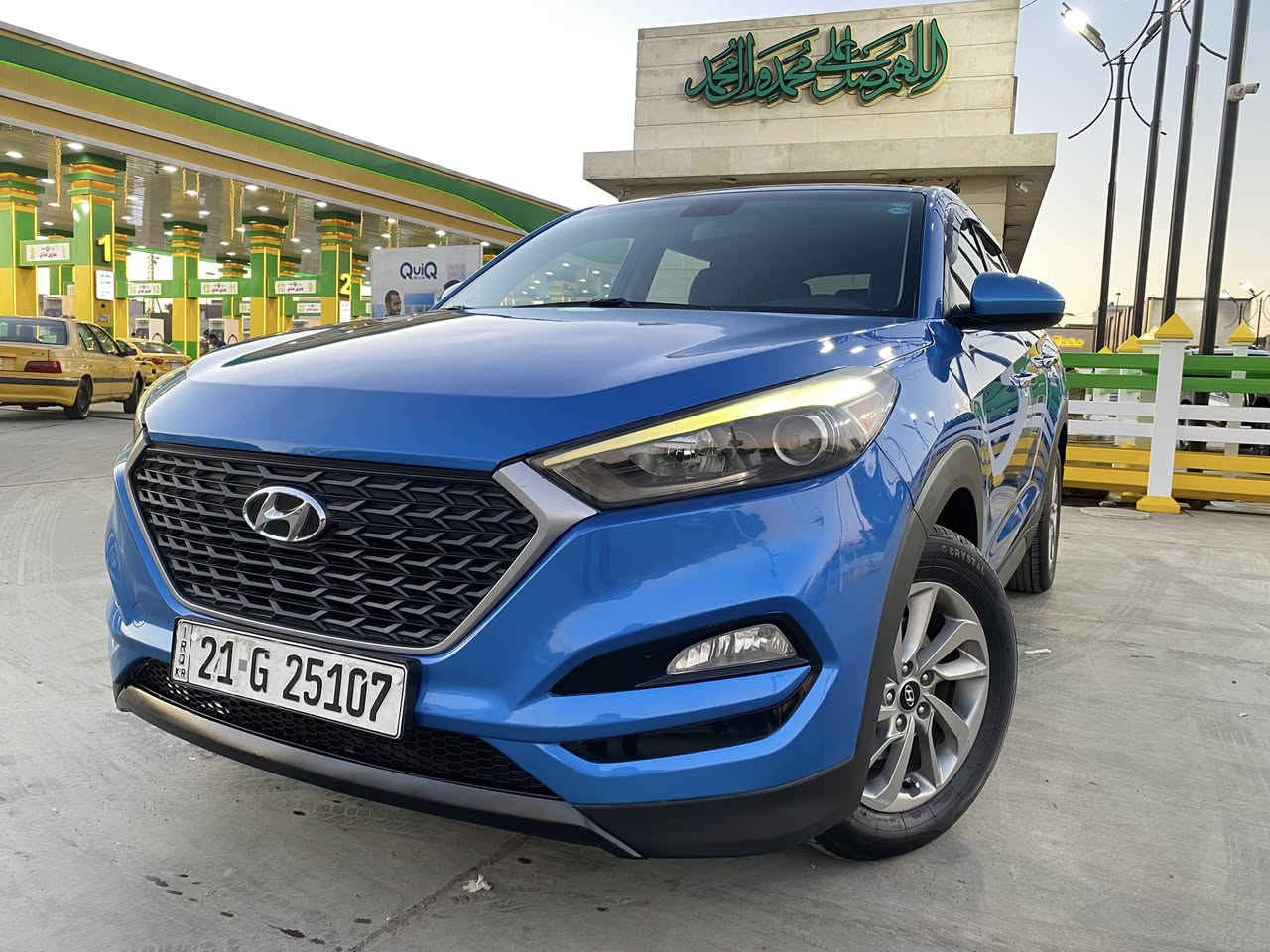 السلام عليكم ......

(( للبيع فقط للبيع فقط اقره المنشور قبل لتخابر واني حاضر  ))

((توسان موديل 2017   بسعر ((  144 ورقه ))

السياره رقم سليمانيه  الدولي الجديد السنويه جديده والتحويل مضمون باسمي   100‎%‎ والسياره جديده بمعنى الكلمه وجاهزه من كل النواحي فقط بنيد صبغ 

لونه ازرق  غير محدد  كلش حلوه 

مواصفاته :-

محرك 2000 مكفول 
شاشه وسط  لمس
نقطه عمياء   
كاميرا خلفيه دواره بلاديه  
لدات اماميه 
 
نظام ايكو لتقليل وقود السياره ونظام سبورت ونظام عادي

ABS

تبريد ثلج 

داخل السياره جديد 

تخم تاير جديد 

تحكم استيرن جهتين 

السياره  جاهزه مابيه اي نقص.....

السياره موجوده بغداد– المشتل–شارع المطبگ ......

رقم الموبايل

***********
