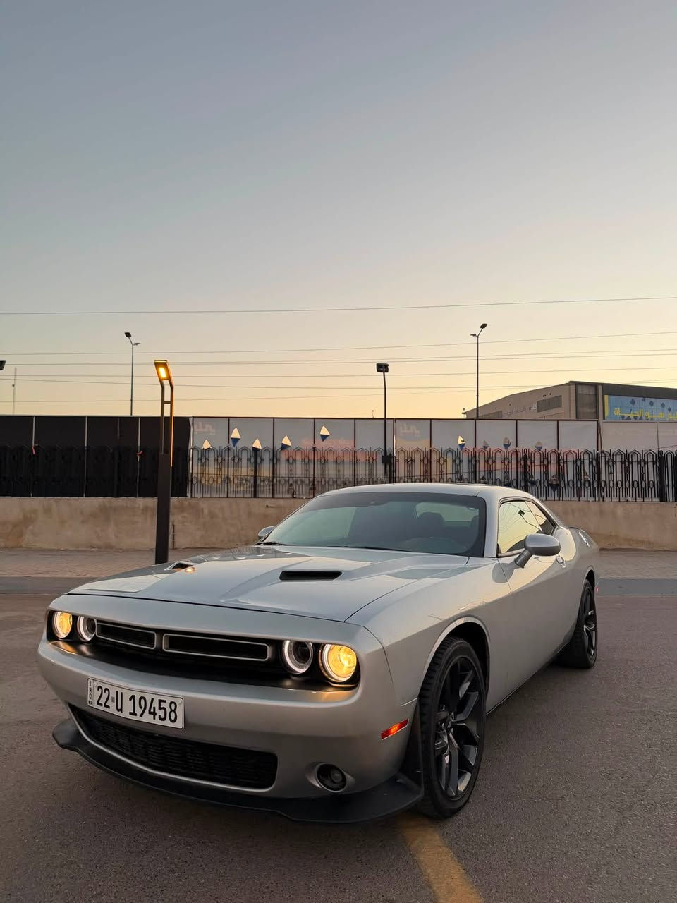 للبيع او المراوس جالنجر sxt فتحة 6 سلندر 
Dodge Challenger 2023 SXT last call 

رقم اربيل بأسمي وتحويل ثاني يوم 
السيارة بدون صبغ بدون لغود بدون شاصي فقط بارد وصبغ بالجاملغ وصورة السونار مرفقة 

ماشية 21 ألف مايل 
( تو ويل المرغوب ) 
استخدام مرتب والسيارة بحالة جداً نظيفة ، استخدام شخصي قليل لا تفحيط ولا هسوالف  
 
 
• محرك V6  تو ويل 
• فتحة سقف 
• كشنات ابو حضن 
•كشن كهرباء 
•مثبت سرعة
• سماعات AlPINE 
• شاشة  android Auto + CarPlay
• بصمة ابواب وتشغيل
• كاميرا خلفية
• تدفئة مقاعد
• تدفئة ستيرن
•تحكمات ستيرن
(( الخ …  ومواصفات الـ sxt معروفة ))
● كلشي بيها بلادي تماماً وانطيك ظمان بكل شي بعدها بريحة الوكالة 
((( السيارة حادثها قطعة فقط جاملغ وصور حادث بالمنشور )))
  مكاني بغداد المنصور
السيارة رايدها بـ 208 وبيها مجال للشراي 
 للتواصل واتساب  
 ***********

