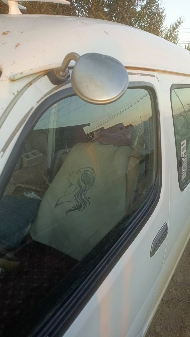 السلام عليكم غراض جنبي.h1  للبيع 
هورن بوش ايراني ممكصوص ولا مفتوح ب٢٠٠
دمام مامفتوح ولا مصلح ب٤٠ 
دركه كراون شرط دكتها لمس ب٧٠
طير علقماره مصبوغه ونضيفه  ب١٠ 
اريل خلفي ب٥
بوشيه  ب١٠ 
بردات ب٣٥ 
امرايه ام لترجيه ب١٠ 
مكاني بغداد المكاسب 
***********
