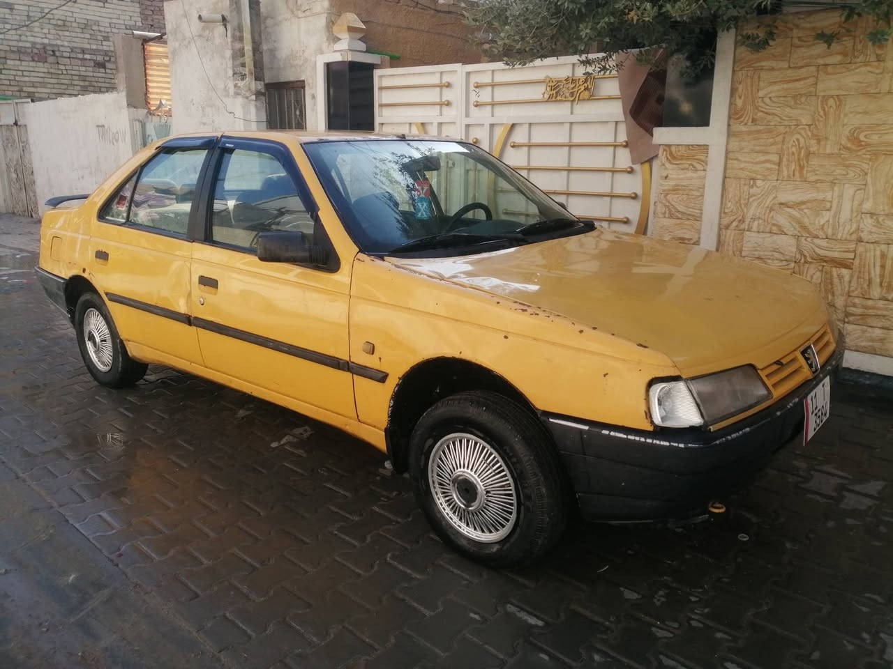 اسلام عليكم بيجو روا موديل ٩ بسمي هزة جديدة مصفرة هيئة وغرامات  سنوية ل٢٨       سيارة جاهزة     رقم انكليزي   مكاني بغداد الحرية     رقم الهاتف  *********** السعر ٢٠ ورقة
