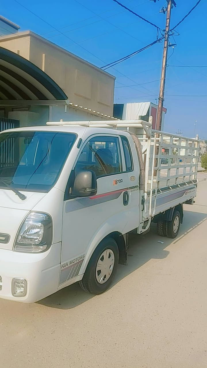 لسلام عليكم كيا مديل ٢٠٢١سياره جديده ومكفوله كفاله عامه ماشي ٦٣الف عله وضع لشركه سبيرهه منازل رقم واسط باسمي تحويل مباشر لسعر ١٣٨ وبيهه مجال كلش بصيط ***********،،***********
