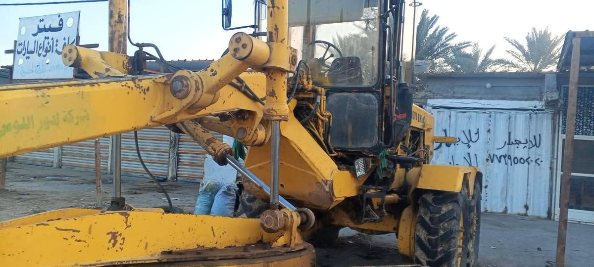 السلام عليكم كريدر فالفو للبيع موديل ٨٢ رقم بغداد *********** مكاني واسط الحفريه مكلف بالنشر السعر ١٠٦ ورقه ***********
