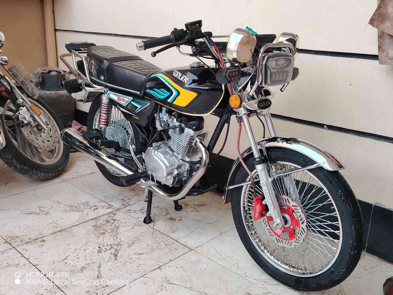 سلام عليكم دراجة تايكر 2025 نضيفة اي نقص مابيهة أربعة ٤ كير مو ٥ *********** راسني عل وتساب او مازنجر
