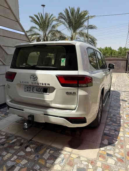 لاندكروز  GXR 2023

 السياره ماشيه (8000)   وكالة SAS 
بعدها بلضمان 

مغلفه بشركة.   ppf

رقم بغداد تحويل مباشر 

محرك  توين توربو 

فول مواصفات
1 حساس امامي خلفي
2  شاشه حجم كبير. + شاشات خلفيه
3 شاحن موبايل   وايرلس
4جنطه كهرباء (شفط)
5داخل جلد بيجي 
6ويل كروم
7 كراسي كهرباء
8 اشاير  جانبيه 
9 زراك لايت
9تشغيل عن بعد
10 فور ويل 4X4
 11فول تحكم ستيرن
12دشبول صاجي
وبعد بيها مواصفات هواي.

السعر 725 ورقة 

مكانها /بغداد حي الجامعه

هـ/***********

