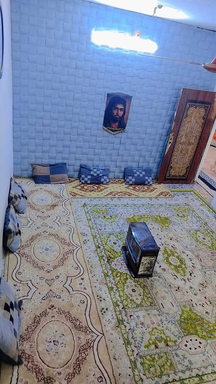 سلام عليكم بيت للبيع في الشعله مقابل مدرسه البحرين
المساحه 160
طابقين
بناء قديم عكاده بس نضيف مثل متشوفون
والشراي يتصل ويجي يشوف بعينه احسن
***********
