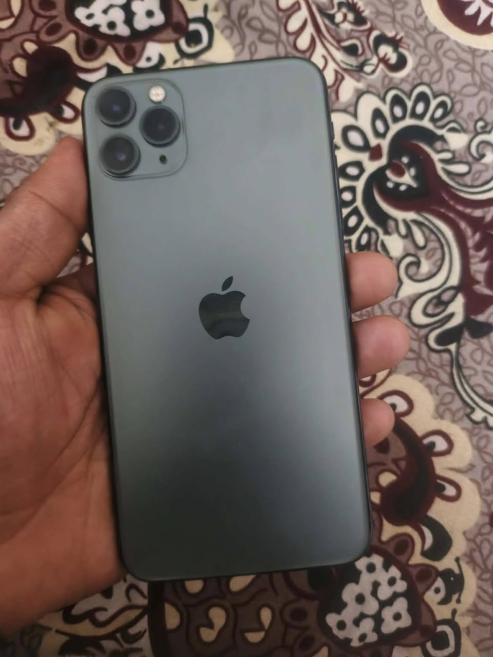 ايفون 11برو ماكس ذاكره256 جهاز نضييف كللش شخط مابي كفاله عامه بس بطاريه مرفوعه89   سعره 350   مكاني بغداد حي نصر رقمي ***********
