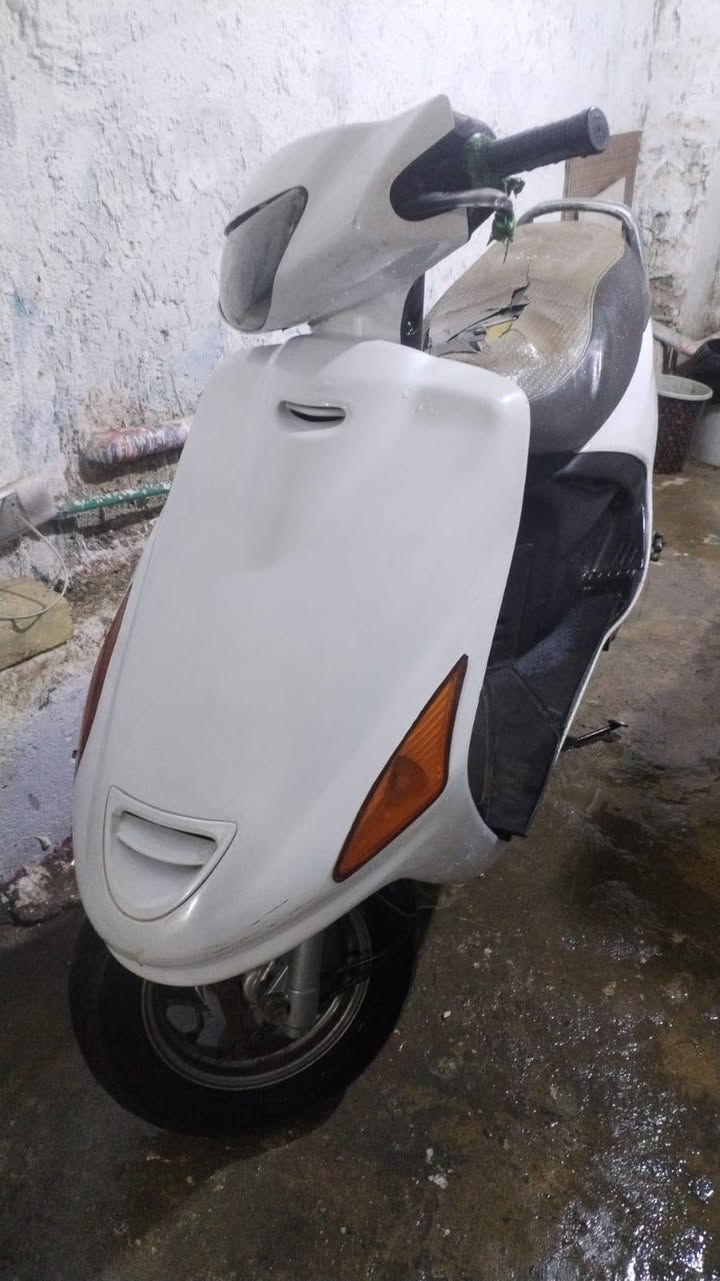 السلام عليكم دراجه فراشه نظيفه محرك ما مفتوح دراجه على الفحص العنوان ديوانيه الاسكان كهربائيات شغاله سعر 375 والشراي بخير يتدلل الرقم ***********
