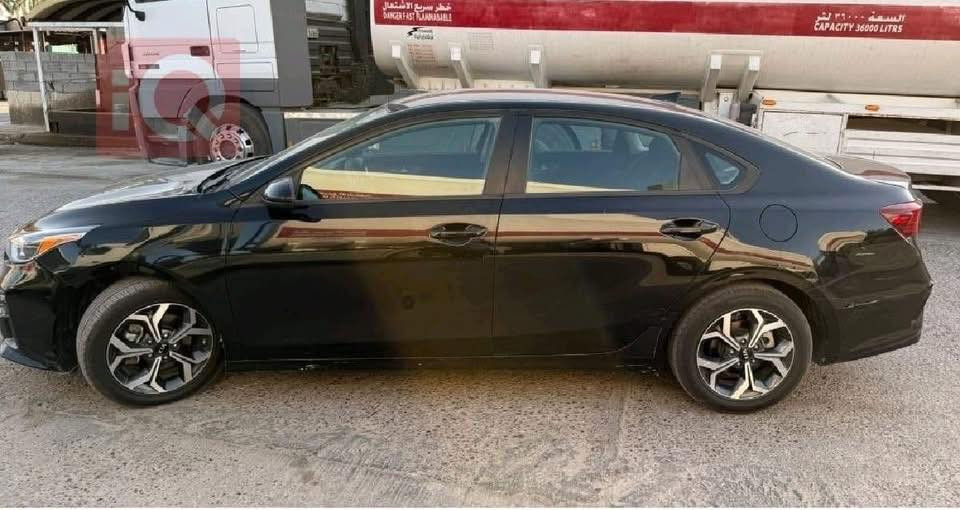 كيا فورتي 2021
أسود - 2000cc - قير AT - رقم أربيل
السعر 13,000 (وبي مجال قليل)
السيارة نظيفة وممتازة. 
للتواصل 
***********
