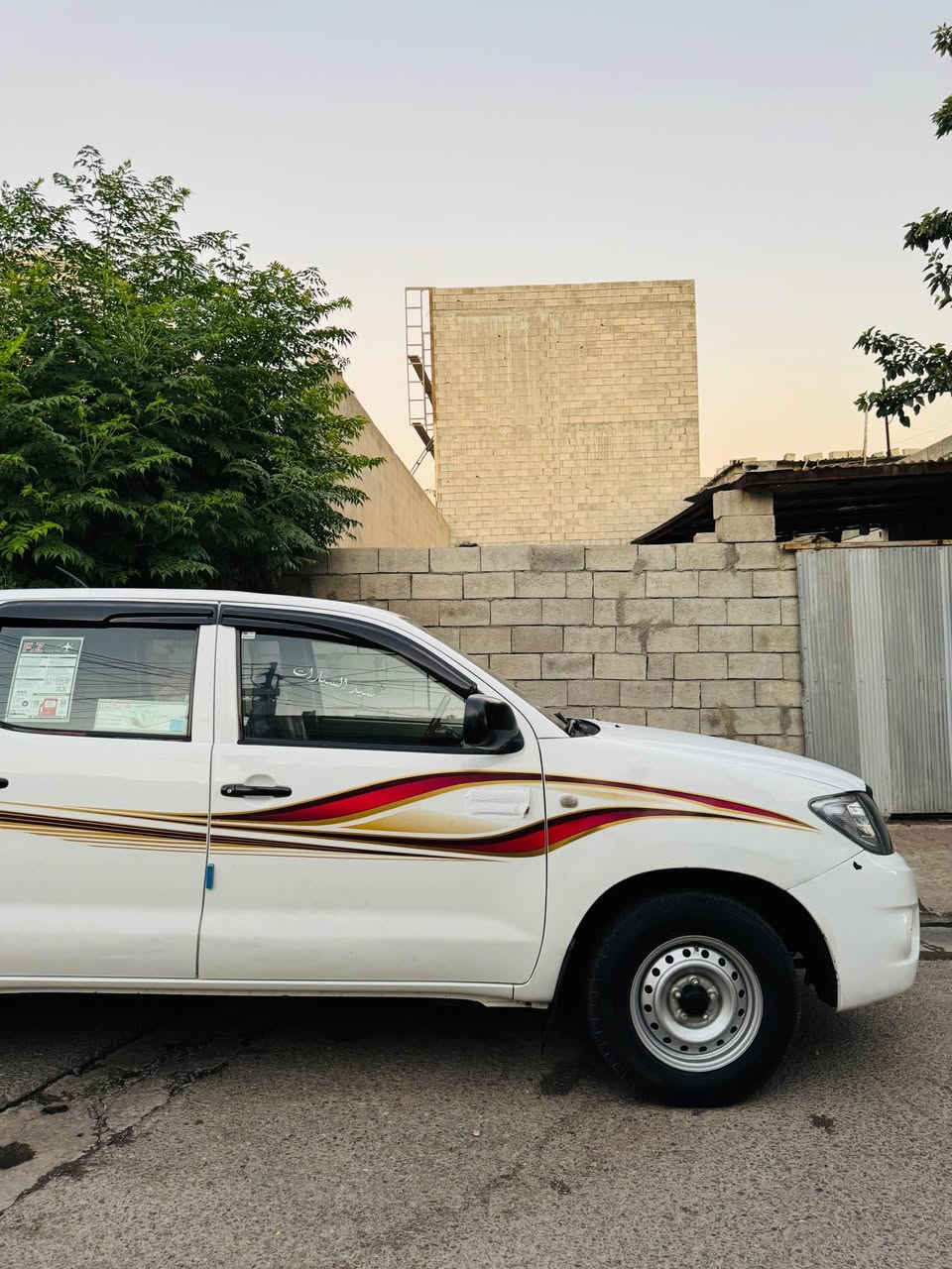 مەرزیە ٢٠٠٨ بئ بۆیاخ 
***********
سەنەوی تازەیە تا ٢٠٢٩ 
بەناوی خۆمەوەیە سەیارەکە
بەشەرتی گێرو مەکینە 
کامل سیرفس بئ تەقەورەقە
١٤٩ گەلاو کەمئ معامەلە 

ئادمین❤️ السليمانية, العراق
