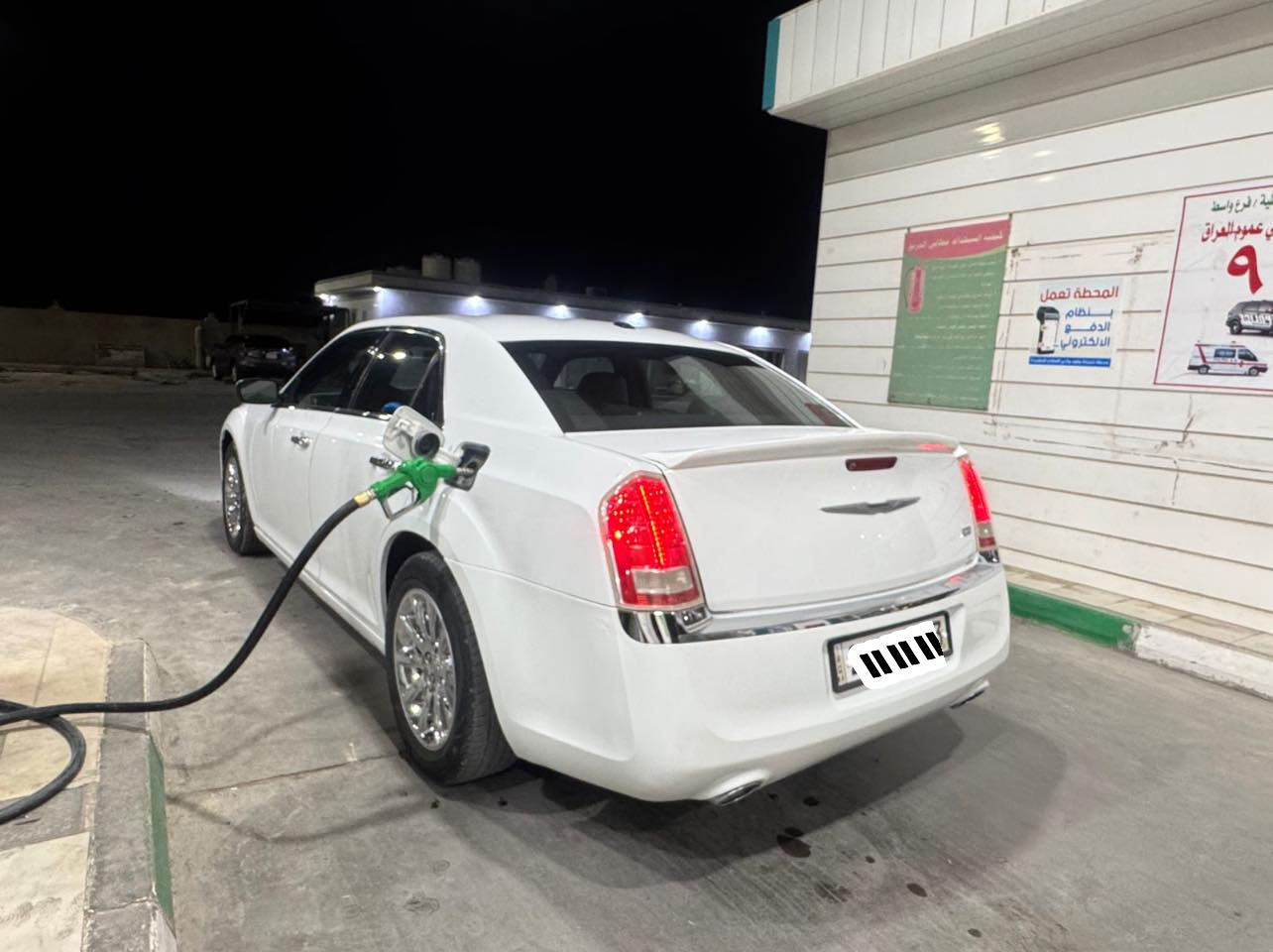 سلام عليكم شباب 
اوباما c300 2012
داخل اسود 
ماشيه 170 ميل 
رقم دهوك بسم ولد من المنطقه
السياره بيهه اقل الشبر بلجاملغ الخلفي بارد مشتغله يم المندلاوي والباقي كفاله
موصفات عاديه 
السياره كلش جديده
السنويه لغاية 2028
مكانهه كوت 
***********
