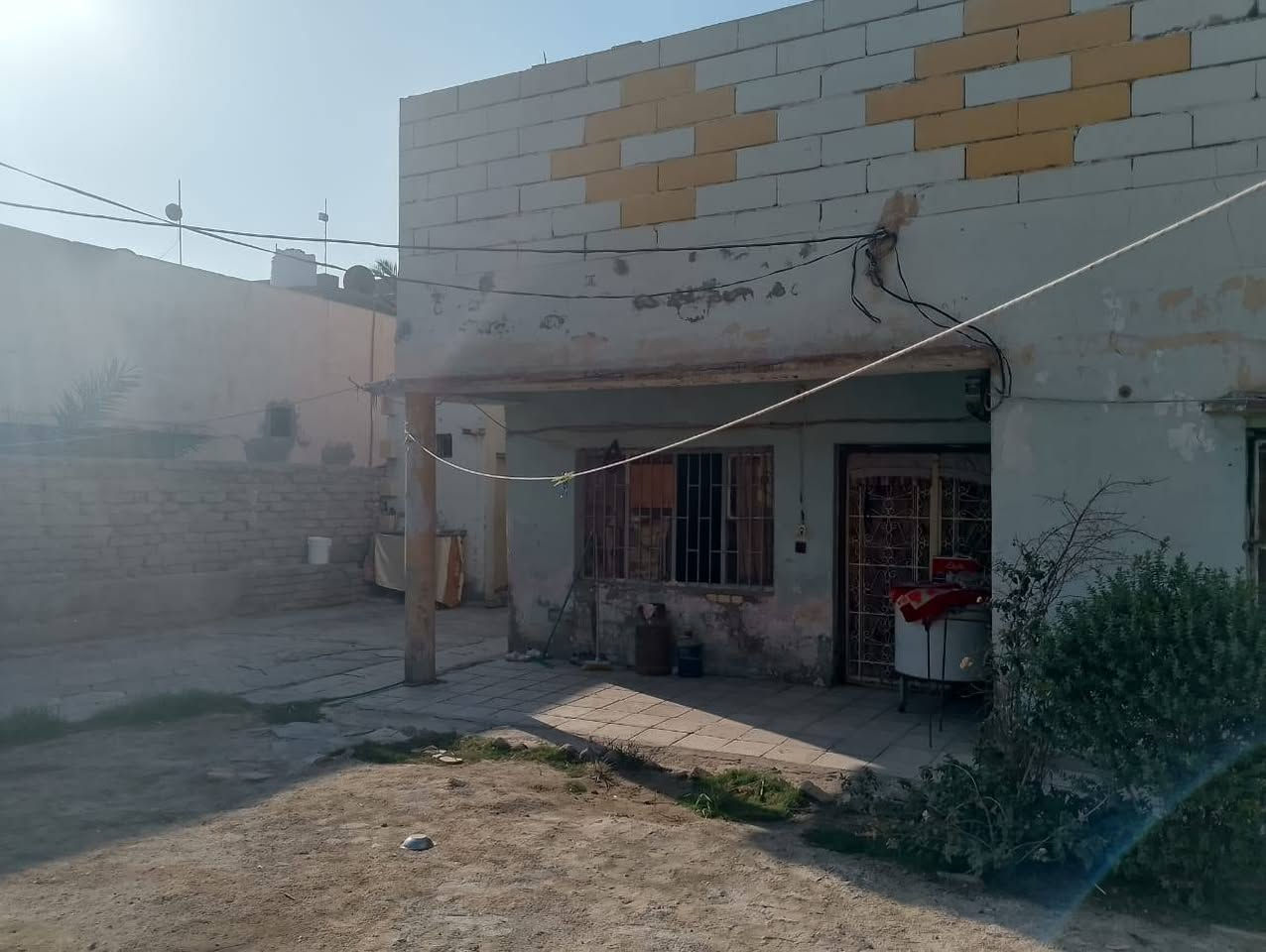 السلام عليكم بيت للبيع طابو صرف بناء قديم بكرلي فرع مقابيل محطه الغاز 
***********
