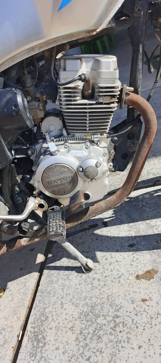 سلام وعليكم دايون عظم أوراق اصولي موديل ١٥ 
غراض كله جديد نقص كهربائيات محرك مامفتوح 
***********
