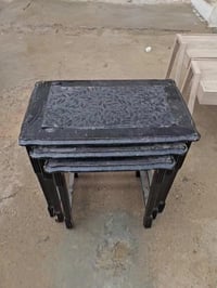 معرض الاخوين • طاولات • ناحية العلم