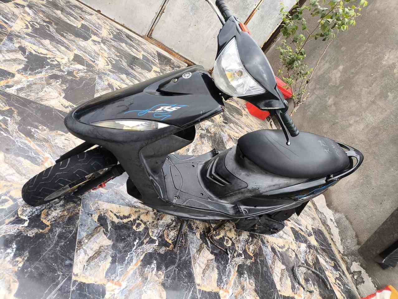 عدله دراجه اخت لحاويه كشي شغال مفتوحه بس ولفات فقط سعر قفل قفل 750لحد يجي ويكول بيش قفله مكان قرنه هوير رقم ***********
