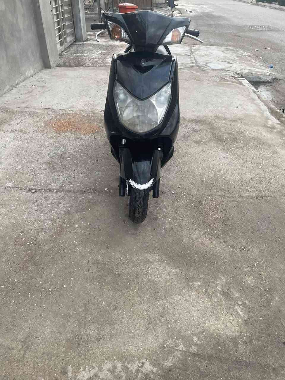 سلام عليكم لبيع سكنس فحل 140 مابيهة أي نقص كفرات بلادية زوج تايرات جدد اوراق كاملة مكاني بلديات سعر 650 رقم تليفون ***********
