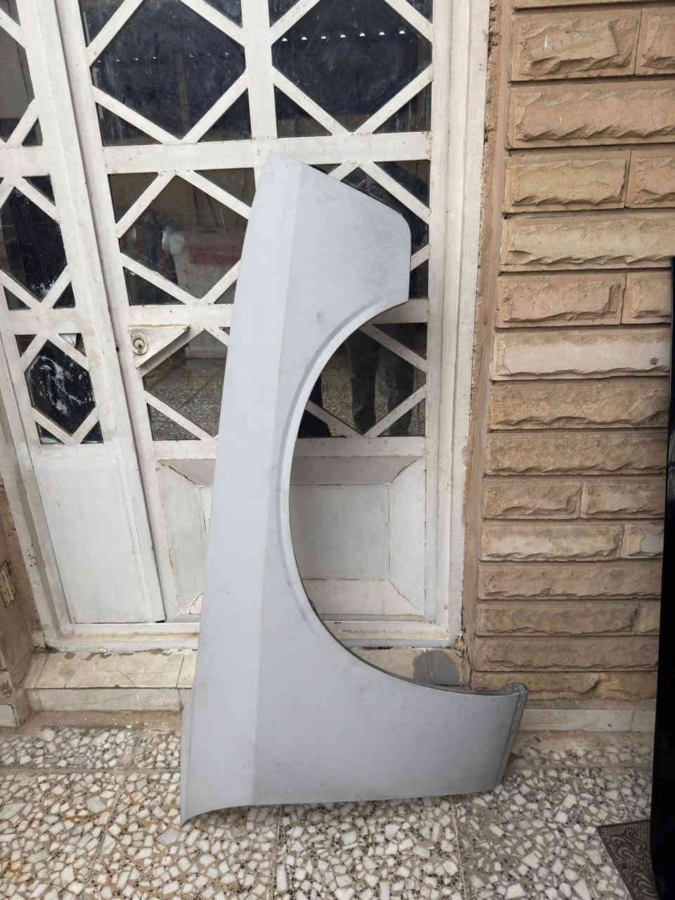 بنيد SRTمستعمل وجاملغ جديد تايون 
بنيد مصبوغ اسود وجاهز شده سعر 350 وبي مجال 
 مكاني النجف الاشرف ***********
