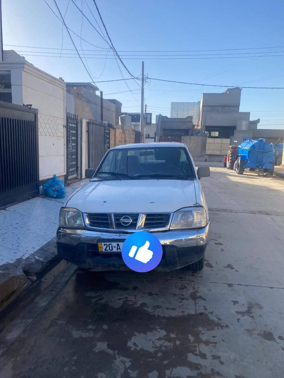 السلام عليكم 
للبيع نيسان 2008  سياره جاهزه كير محرك بشرط 
تبريد شغال ثلج  تخم تاير نضيف 
سياره يرادله تعمير صبغه تعبان 
سياره مال مزاد ورقمته 
رقم ديالى دولي شرط التحويل 
السعر 85 
***********
