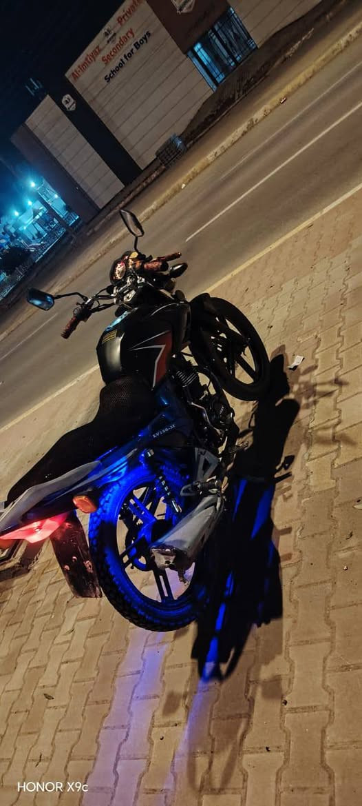 سولينك للبيع نقصه باتري وكلشي بي شغال للمراوس وياريت اذا اكو مكمرك واذا دراجه زينه عادي فرق اهم شي مكان الرمادي شعندك نزل
#الرمادي
#الجميع


**إذا كنت صاحب هذا الإعلان وتريد حذفه لأي سبب، رجاءا أرسل رسالة إلى الدعم الفني**