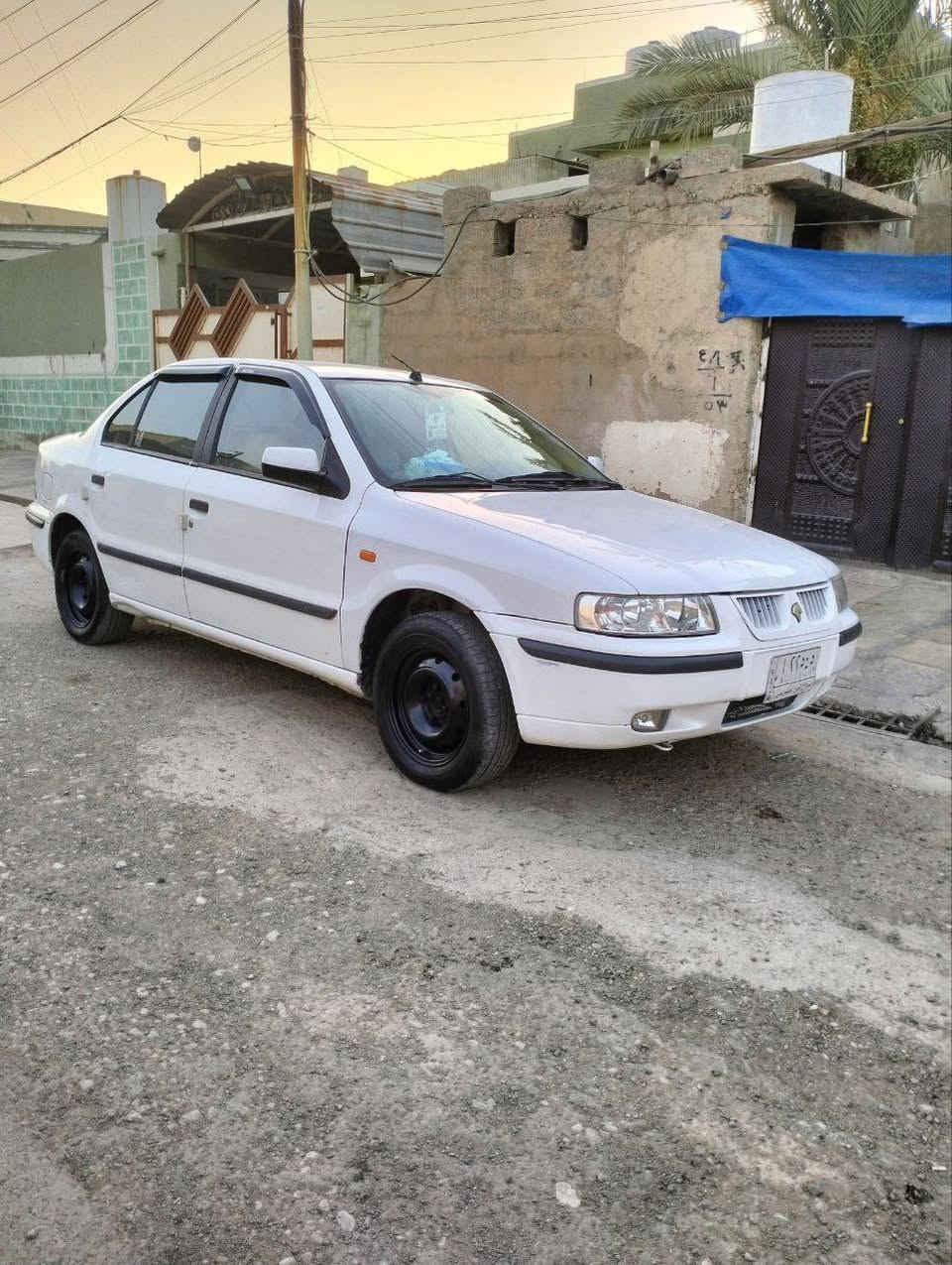 سمند للبيع نضيف اي عيب مابي سنويه لحد 2028موديل 2011 رقم صلاح الدين تحويل ثاني يوم تبديل بونيد وجاملغ  تبريد ثلج وتدفئة شغال طايرات جديد غرفه سيارة جديدة كير مكينه شرط فحص سيارة جاهزة بدون نواقص سعر 48وبي مجال رقم صاحب سياره ***********
